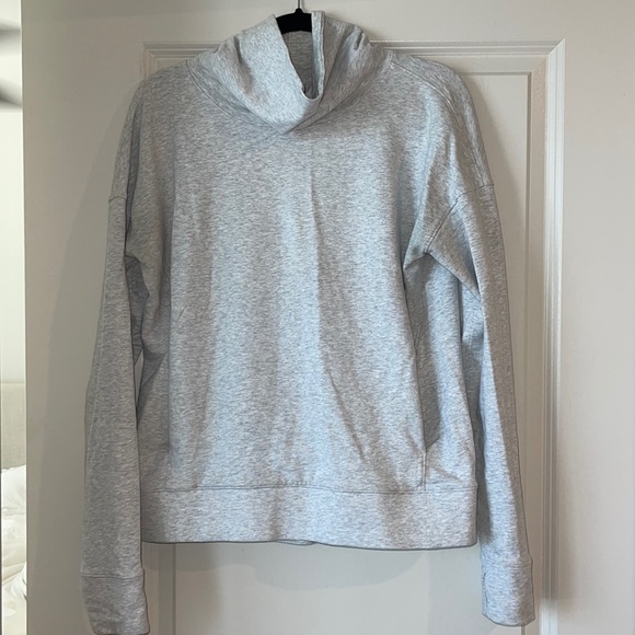 Lululemon Mock Neck Pullover - Picture 1 of 5